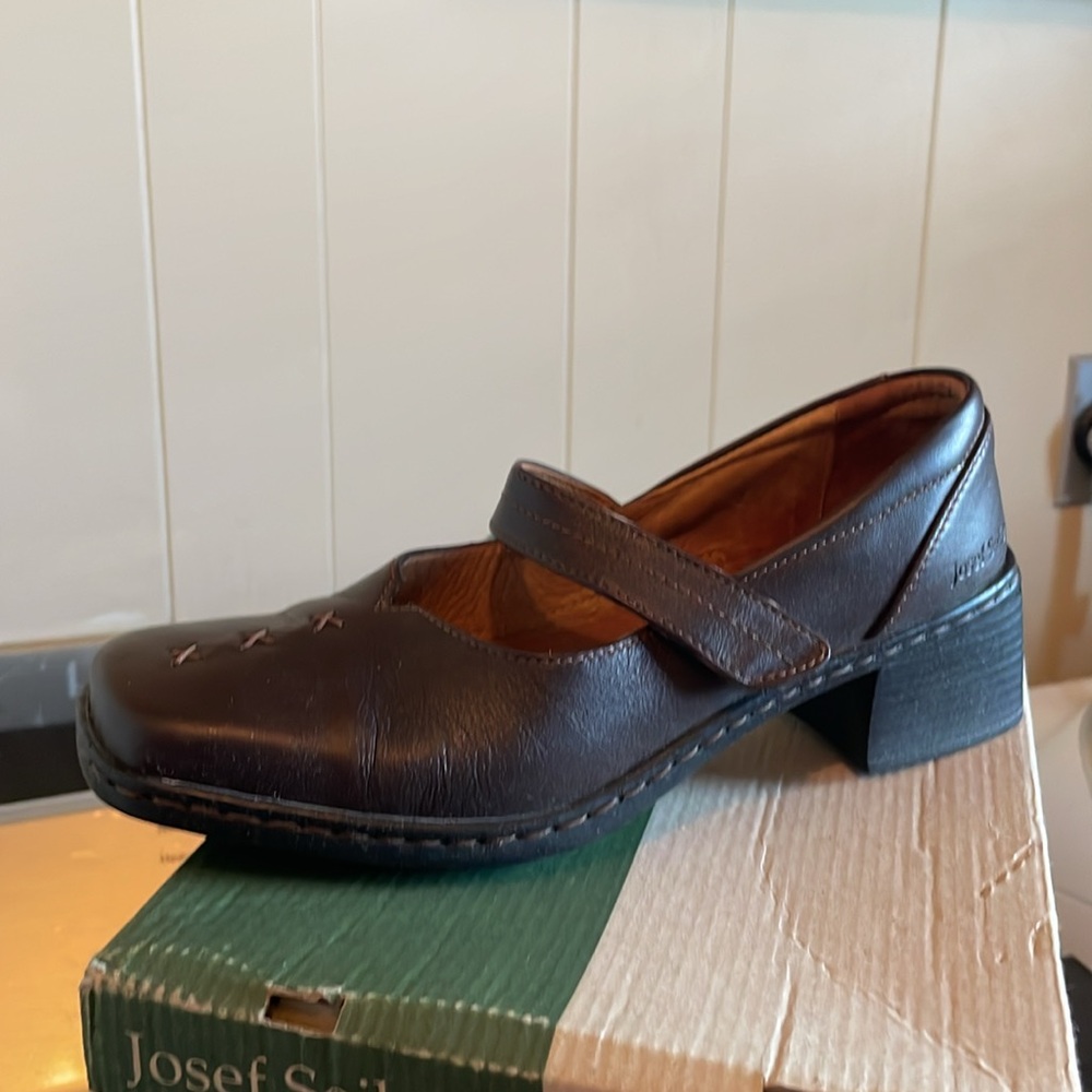 Mary Janes …Comfort shoe. Josef seibel - Picture 2 of 5